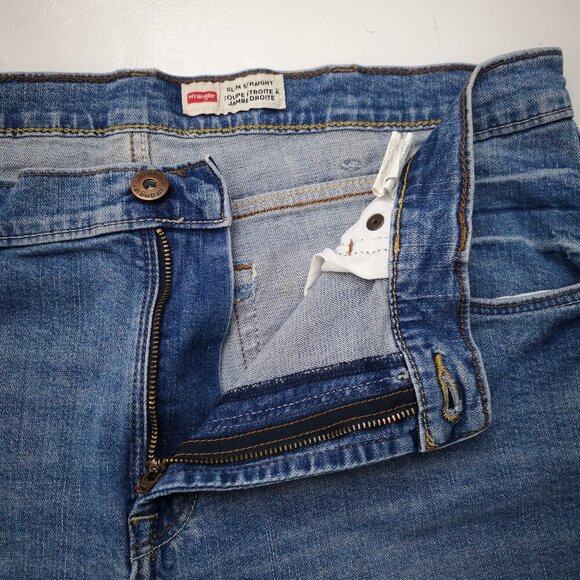 Wrangler Men's Size 36/30 Lighter Wash Slim Straight Blue Jeans - Picture 10 of 13